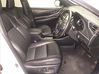 TOYOTA HARRIER 2019