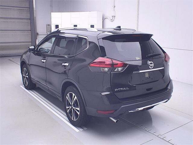 NISSAN X-TRAIL 2018