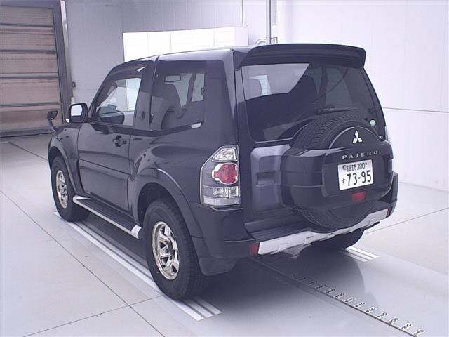 MITSUBISHI PAJERO 2013
