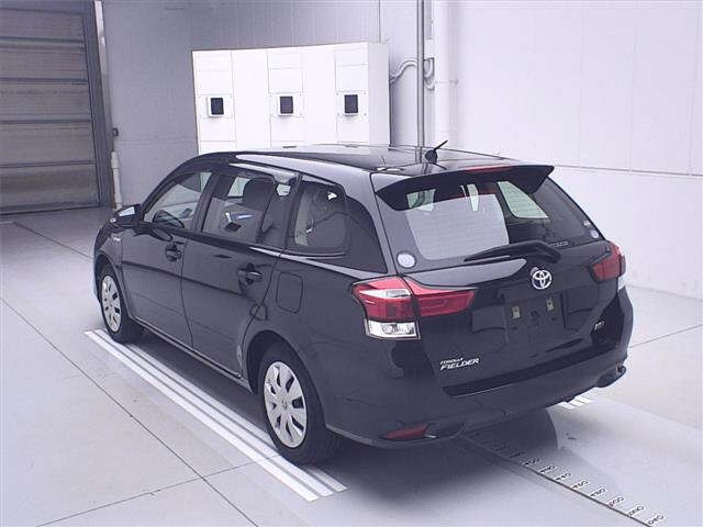 TOYOTA COROLLA FIELDER 2016