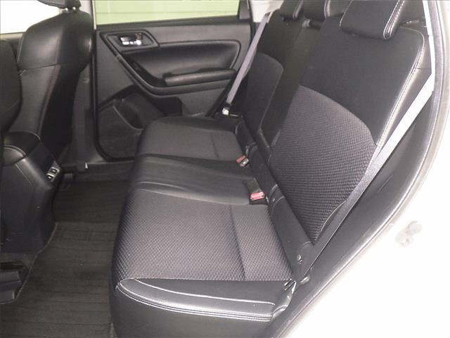 SUBARU FORESTER 2017