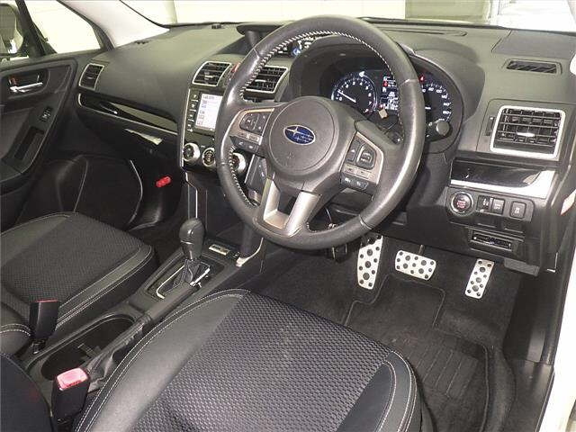SUBARU FORESTER 2017
