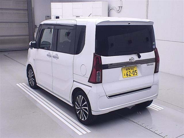 DAIHATSU TANTO 2019