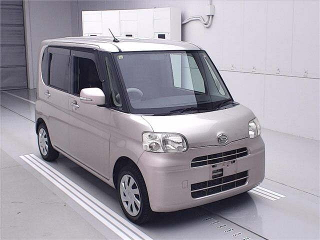 DAIHATSU TANTO 2012