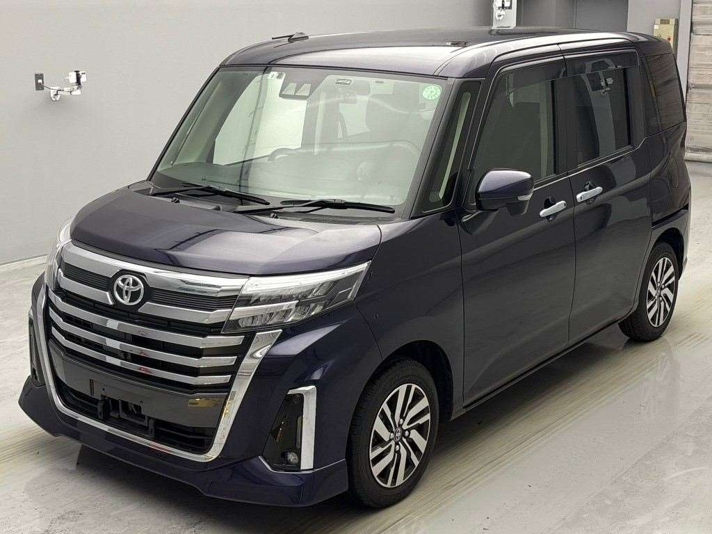 TOYOTA ROOMY 2022