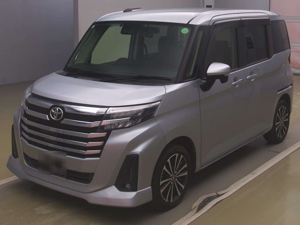 TOYOTA ROOMY 2021