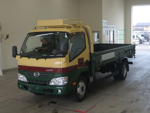 HINO DUTRO 2017