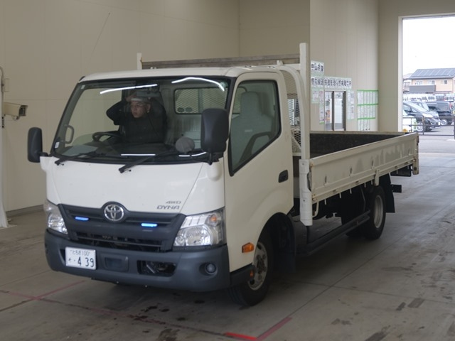 TOYOTA DYNA 2017