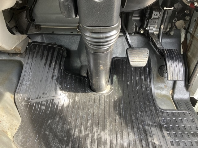 MITSUBISHI CANTER 2019