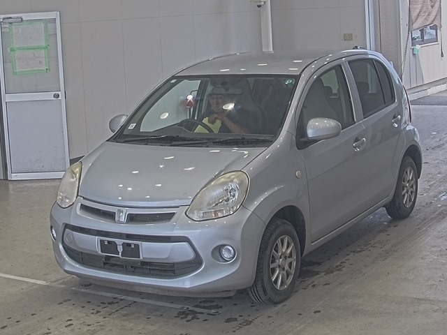 TOYOTA PASSO 2016