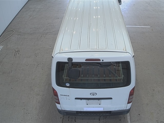 TOYOTA HIACE 2013