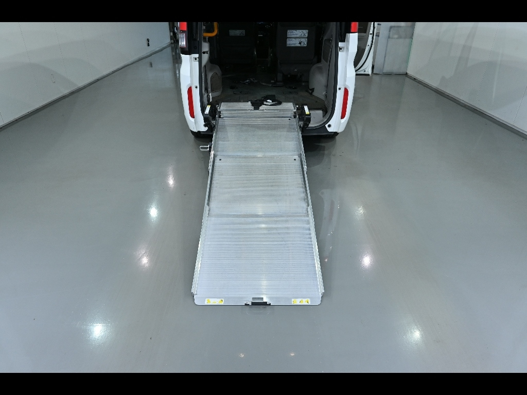 HONDA STEP WAGON 2015