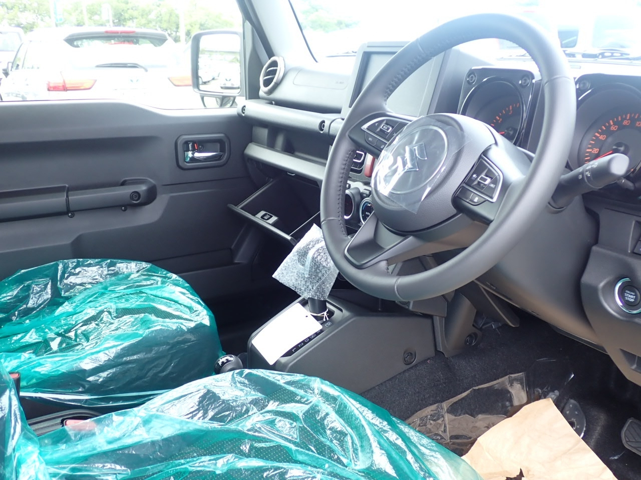 SUZUKI JIMNY NOMADE 2025