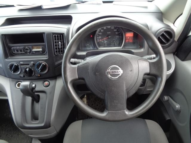 NISSAN NV200 2016