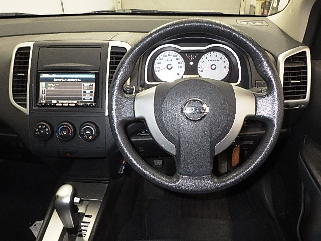 NISSAN WINGROAD 2009