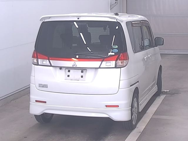 MITSUBISHI DELICA D2 2013