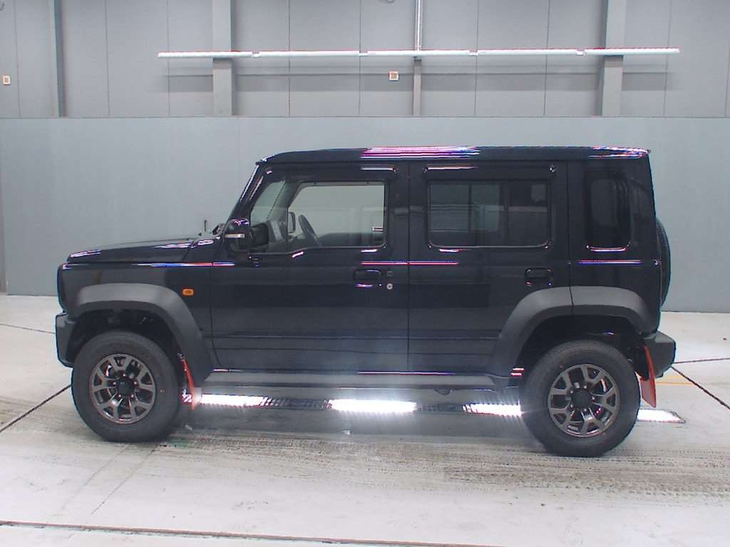 SUZUKI JIMNY NOMADE 2025