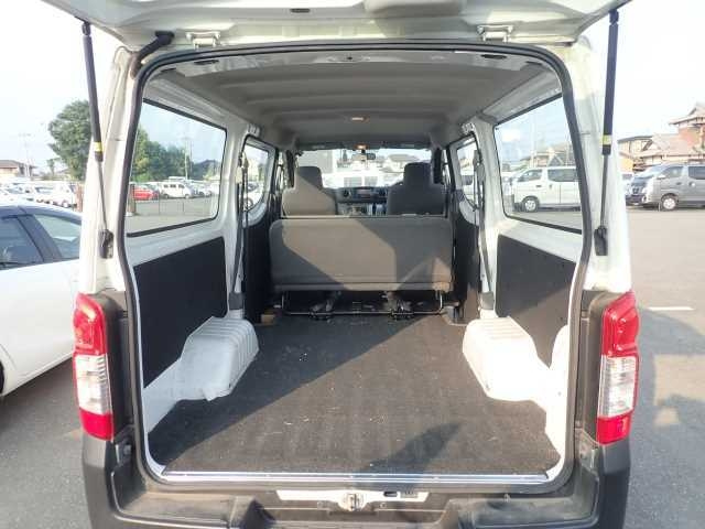 NISSAN CARAVAN VAN 2016