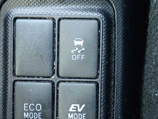 TOYOTA AQUA 2015