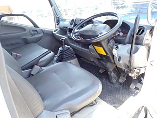 HINO DUTRO 2013