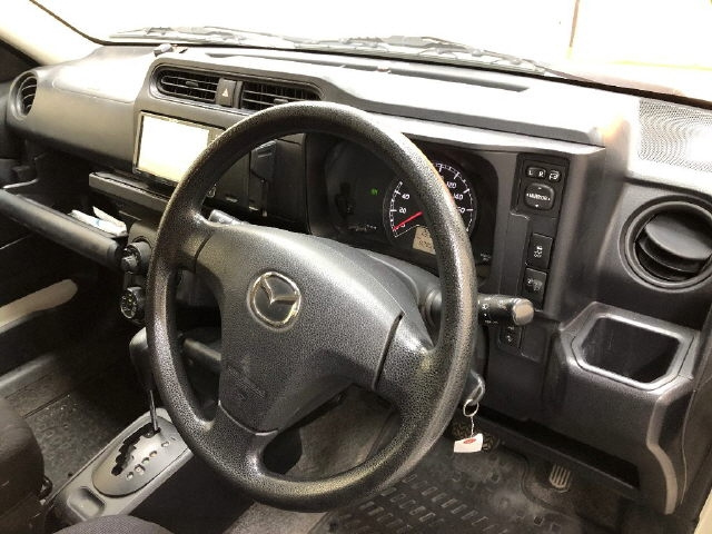 MAZDA FAMILIA VAN 2018