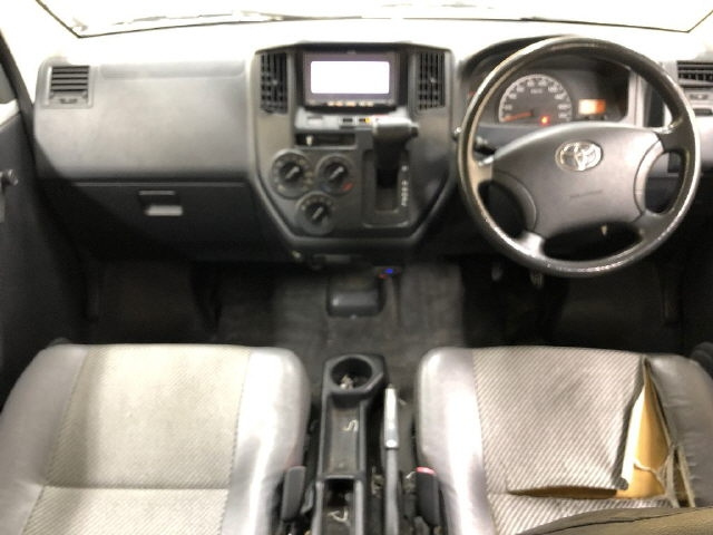TOYOTA TOWN ACE VAN 2013