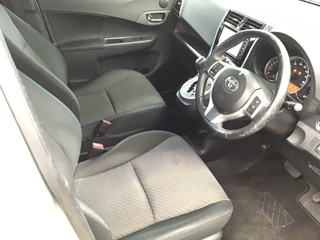 TOYOTA RACTIS 2016