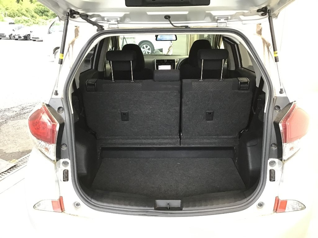 TOYOTA RACTIS 2016