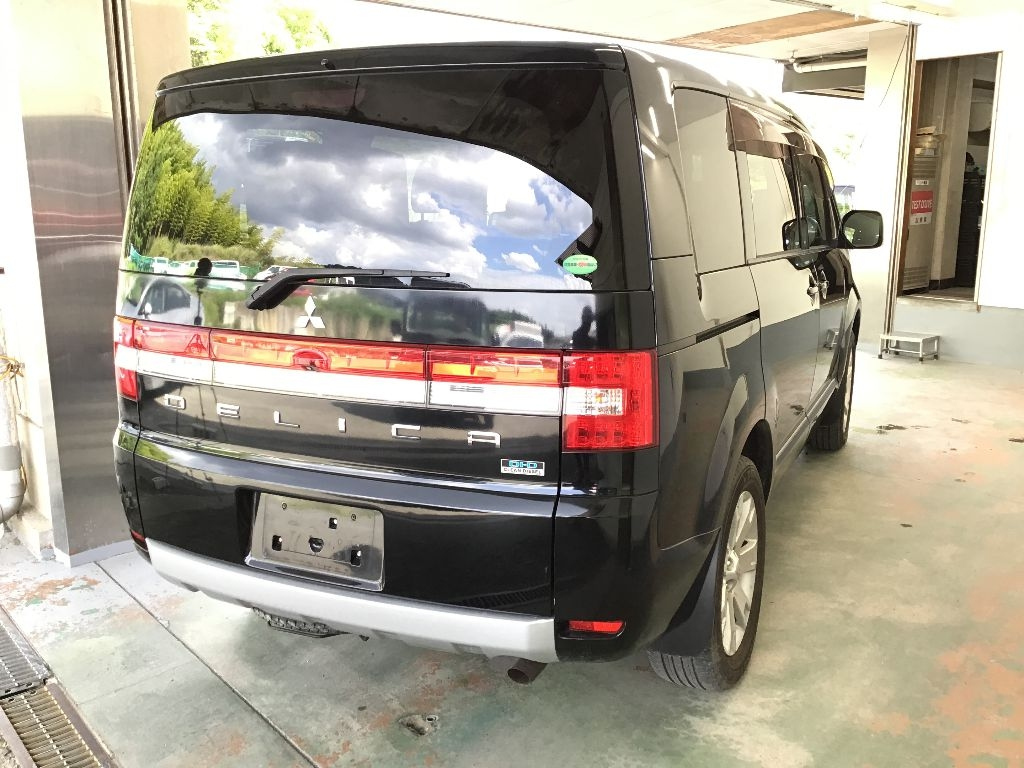MITSUBISHI DELICA D5 2013