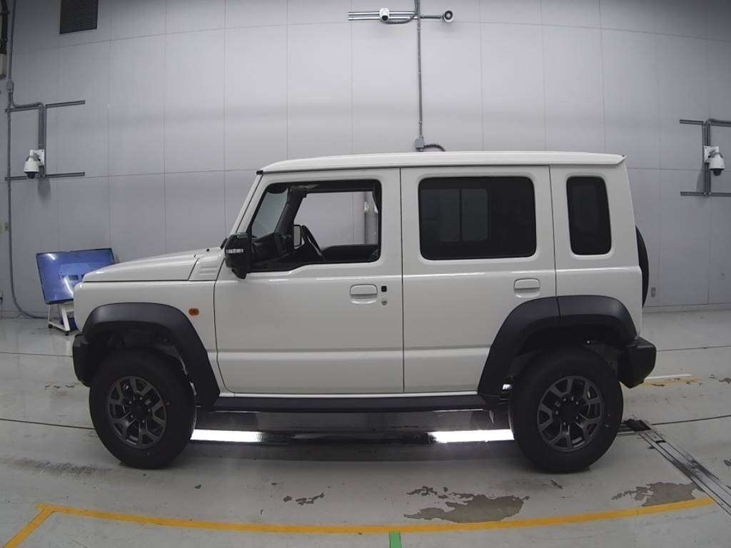 SUZUKI JIMNY NOMADE 2025