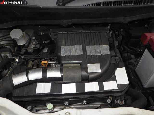 SUZUKI SOLIO 2013