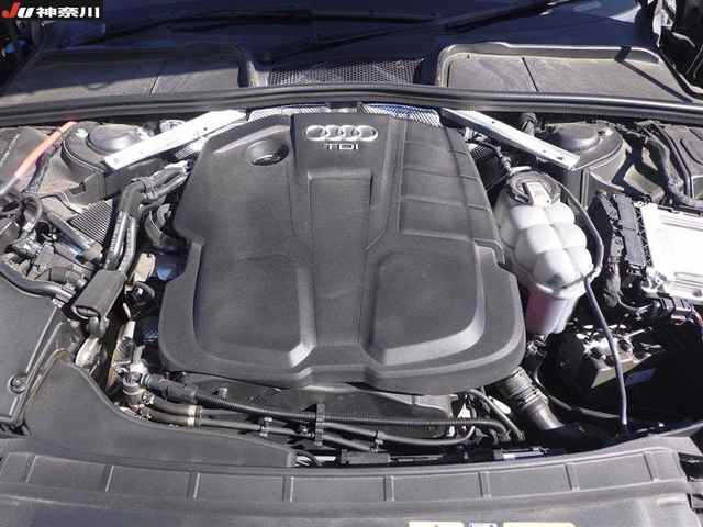AUDI A4 2021