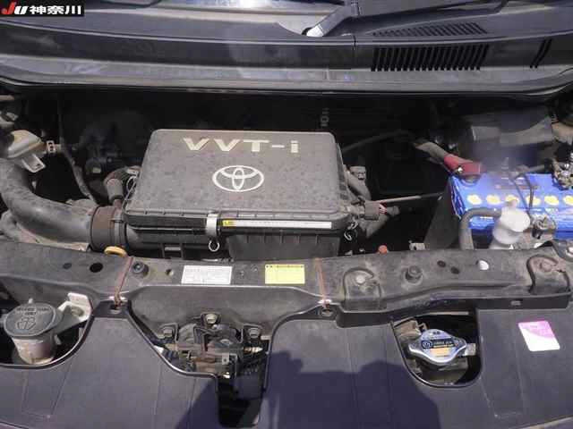 TOYOTA BB 2010