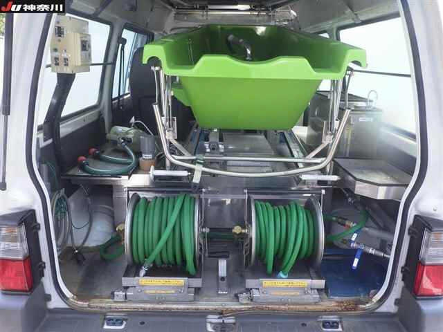 MAZDA BONGO VAN 2014