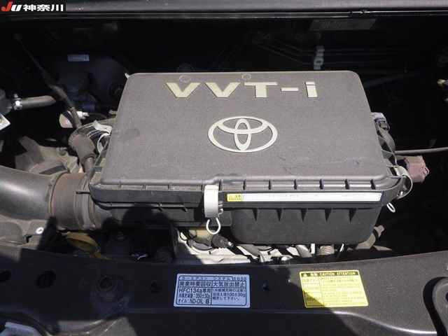 TOYOTA BB 2010
