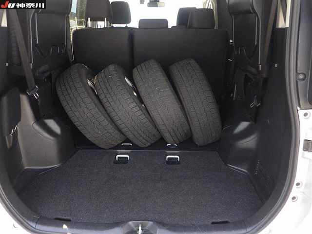 TOYOTA NOAH 2020