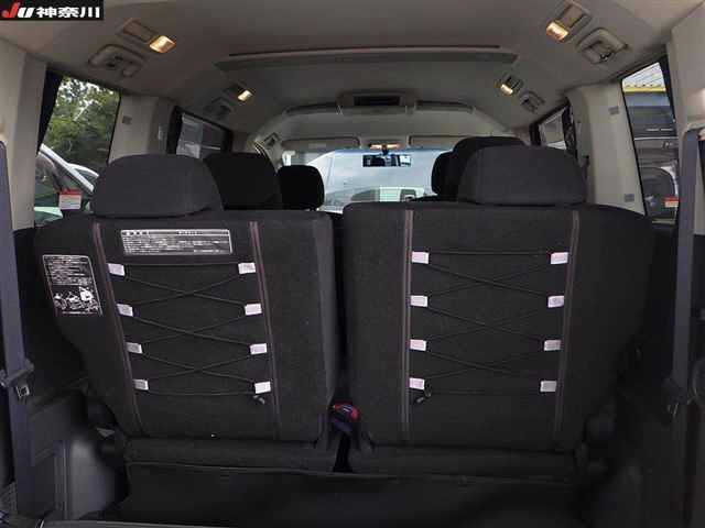 MITSUBISHI DELICA D5 2008