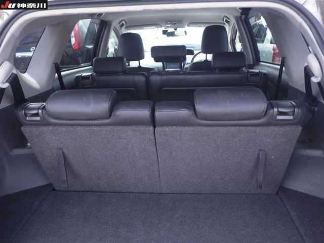TOYOTA PRIUS ALPHA 2014