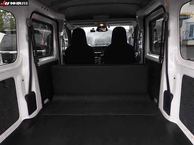 DAIHATSU HIJET VAN 2022