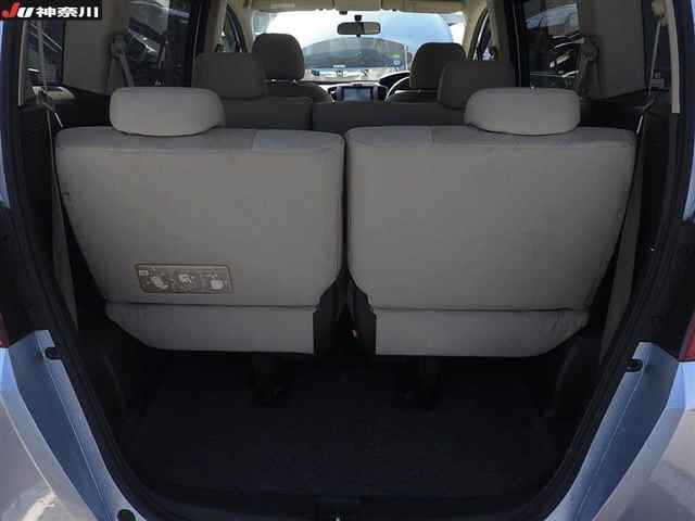 HONDA FREED 2009