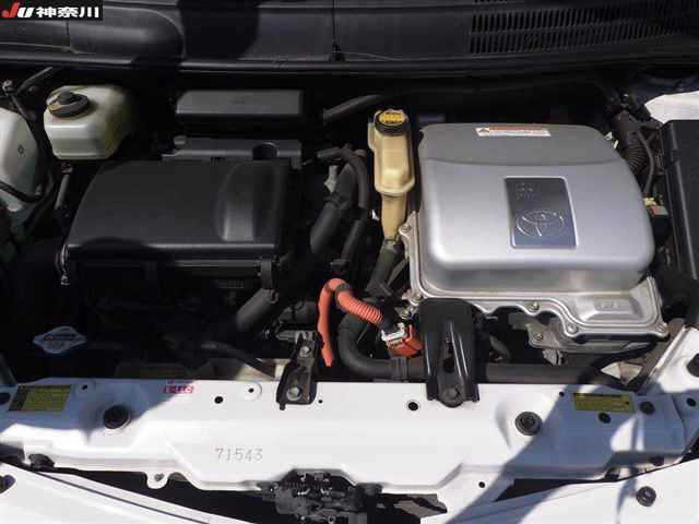 TOYOTA PRIUS 2010
