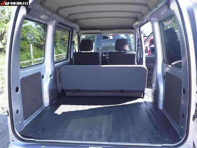 DAIHATSU HIJET VAN 2011