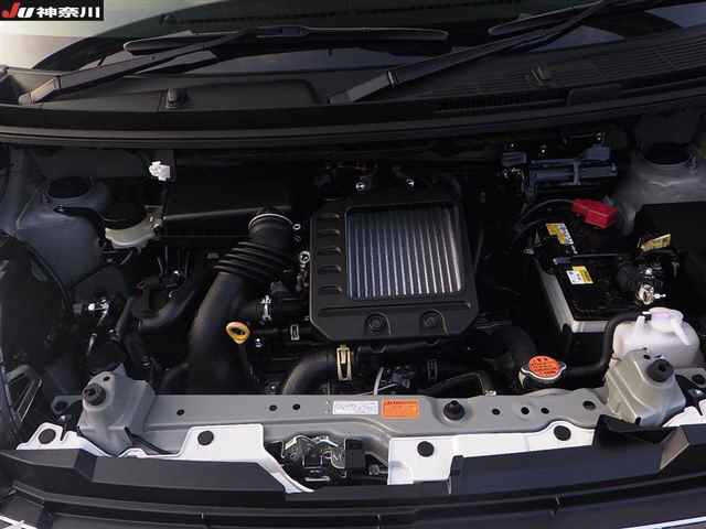 TOYOTA ROOMY 2025