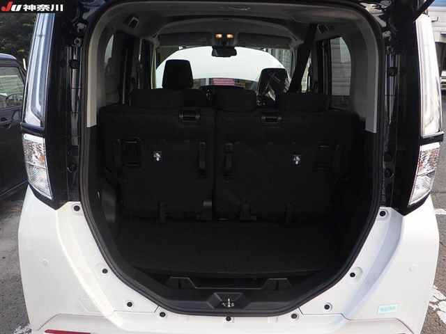 TOYOTA ROOMY 2025