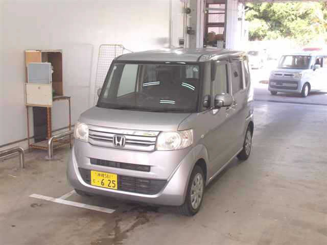 HONDA N BOX 2017