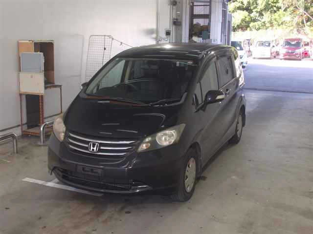 HONDA FREED 2010