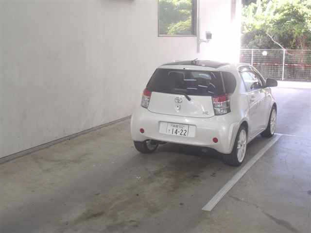TOYOTA IQ 2011