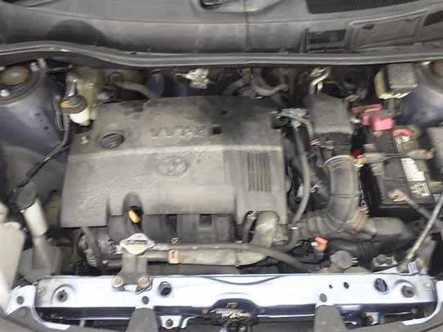 TOYOTA SIENTA 2011