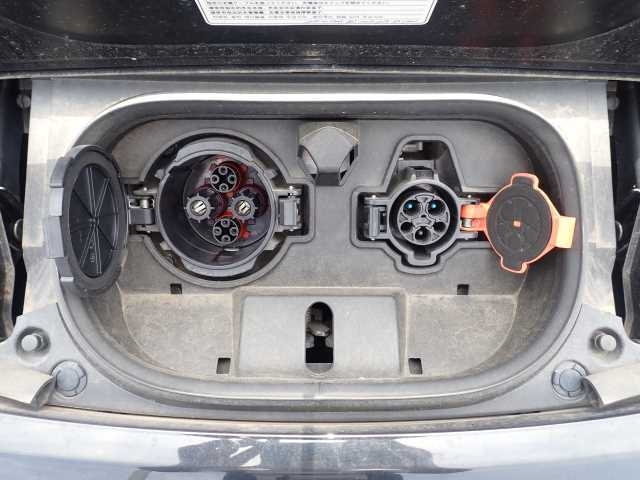 NISSAN LEAF 2019