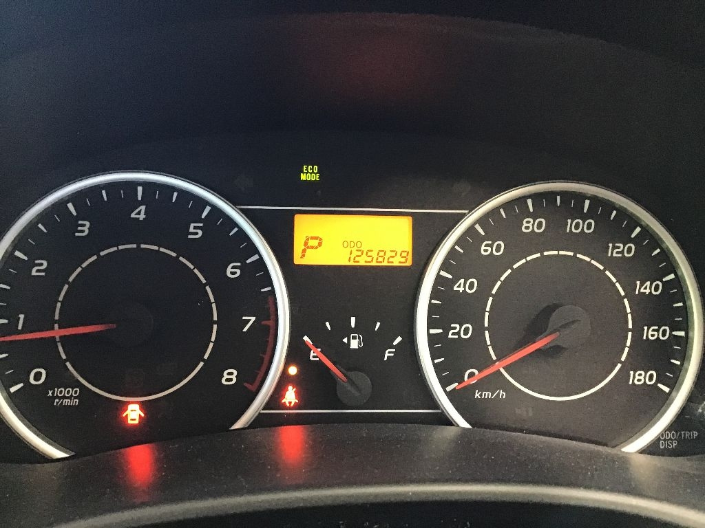 TOYOTA WISH 2011